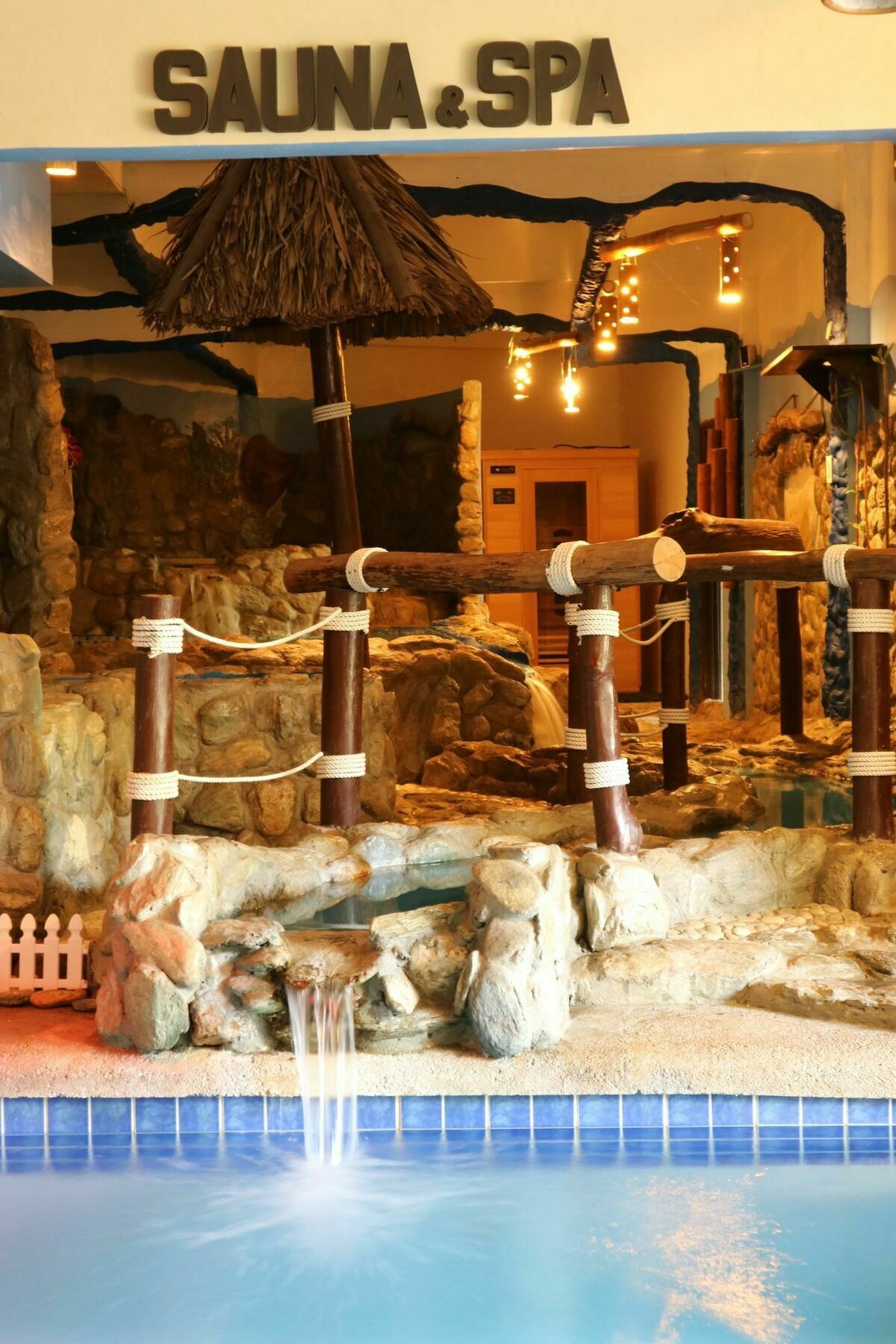 Casa Mia Resort Puerto Galera Esterno foto